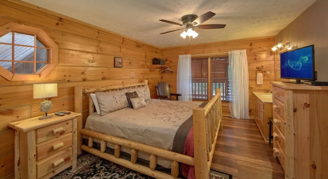 Bear Creek - 2 Br Cabin