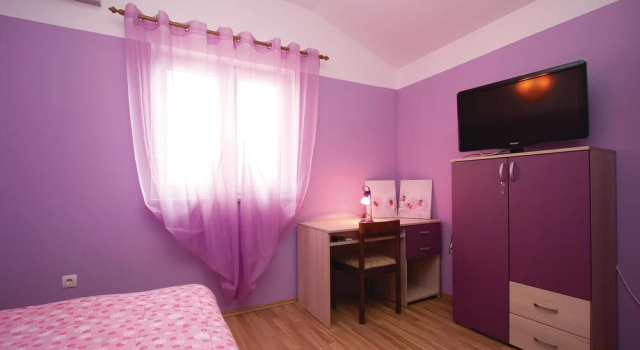 Amazing Home in Sarici With Wifi and 3 Bedrooms, Prenota Hotel Divsici Istria centrale