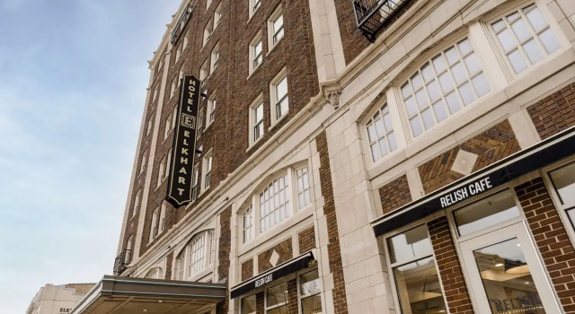 Hotel Elkhart, Tapestry Collection by Hilton, Reservar Hotel Elkhart Indiana