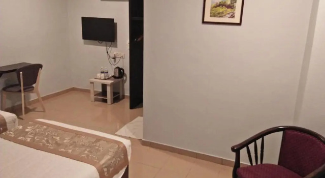 Двухместный номер Standard TIONG HUA HOTEL