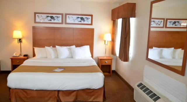 Номер Baymont by Wyndham Port Huron