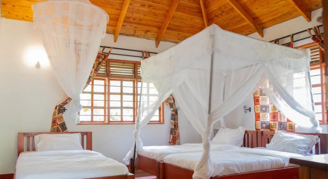 Christina House, Rezervați Bed and Breakfast Hoteluri în Arusha cu mese, Demipensiune / Pensiune completă
