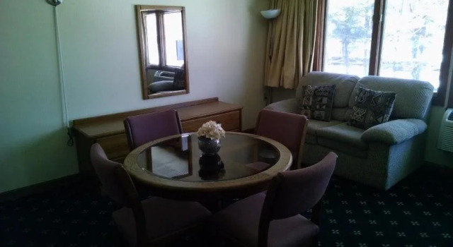 The Niantic Inn, Брондау Қонақ үй Найантик Connecticut