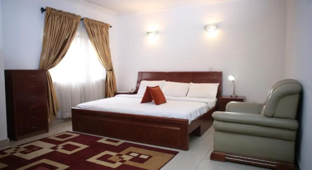 Люкс Deluxe The Habitat Suites International Limited