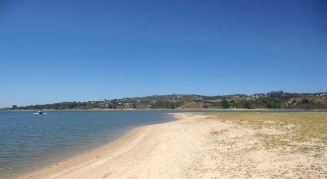 Property With one Bedroom in Montargil, With Wonderful Lake View, Pool Access, Furnished Garden Near the Beach, Prenota Hotel Hotel a Alentejo con parcheggio, Parcheggio