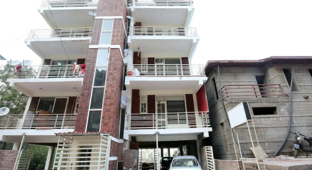 OYO 13769 Home Spacious 3BHK Kasauli