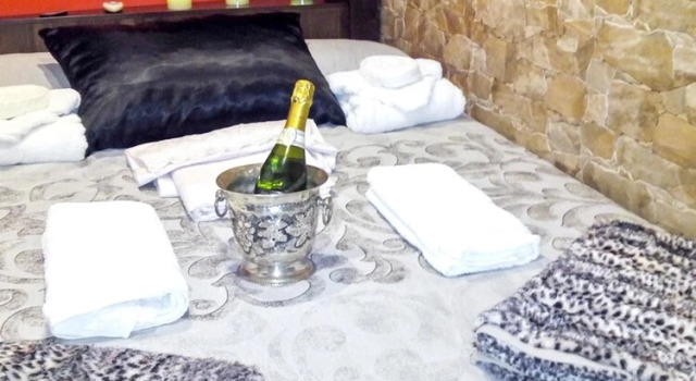 Apartment With one Bedroom in Ubrique, With Wonderful Mountain View, Забронировать Апартаменты/квартира Убрике Sierra de Grazalema, рядом с Музей кожи