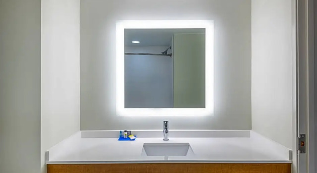 Четырёхместный номер Executive Holiday Inn Express & Suites St George North - Zion