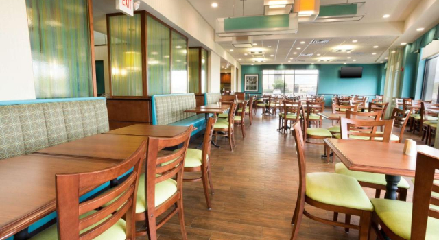 Drury Inn & Suites St. Louis-Southwest, Prenota Hotel Hotel a Missouri con piscina, Piscina