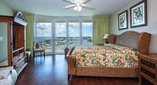 Two Bedroom Condo With Remarkable Views - Unit Crd1208