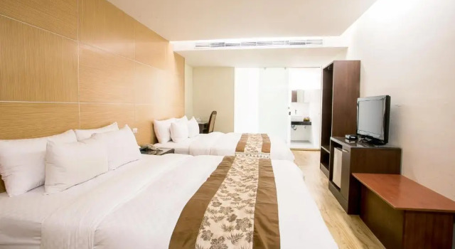 Семейный номер Deluxe Huang Shin Business Hotel - ZhongGung Branch