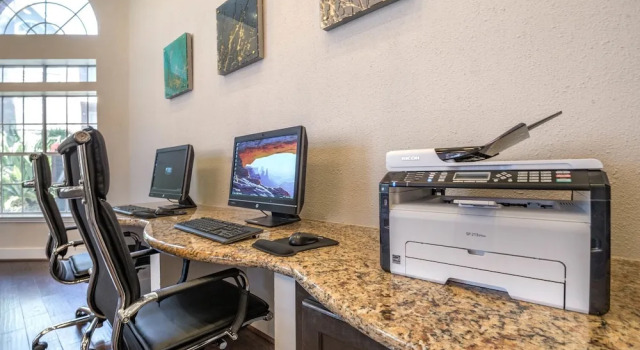 Near Nrg - Book For Rodeo - 2 Bedroom 2 Bath - Resort Style Pool, Забронировать Курортный отель Хьюстон Texas Gulf Coast, рядом с Baylor St. Luke's Medical Center-McNair Campus