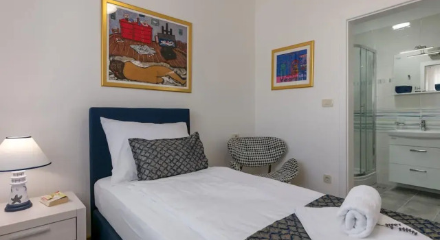 Villa on Brac Island Near Beach & Pool, Забронировать Вилла Виллы Окрестностей Сплита, Вилла