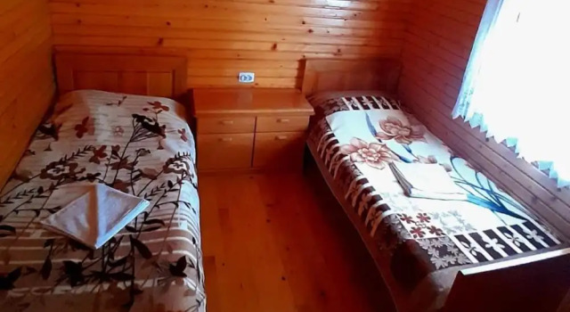 Eco village & resort Coric Delux bungalow, Book Lejlighed Hoteller i Bjelasica med parkering, Parkering