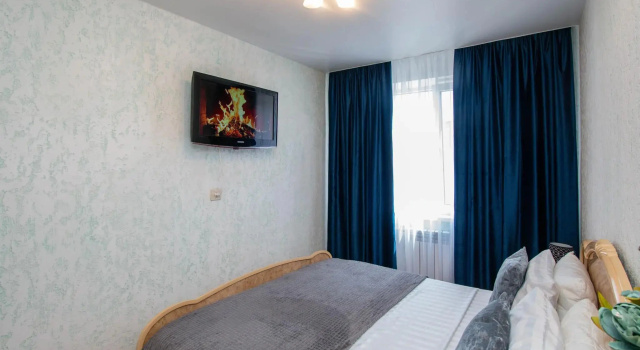 Апартаменты с балконом Room Hotel (Рум Отель) на улице Кирова 84