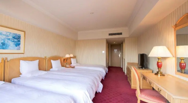 Четырёхместный номер Standard Hotel Okura JR Huis Ten Bosch