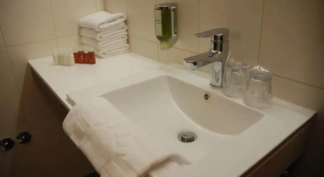 Трёхместный номер Standard с балконом и с видом на внутренний двор Hotel Terra