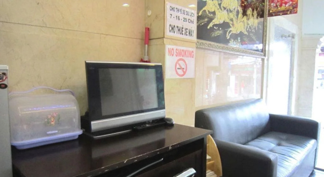 REDFLOWER HOTEL, Забронировать Отель Отели Хошимина с парковкой, рядом с Vinh Nghiem Pagoda, Парковка