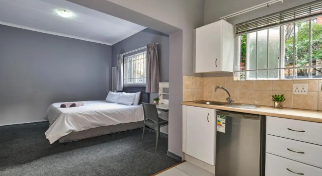 Люкс Inn & Out Sandton