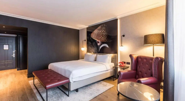 Люкс Executive Radisson RED London Heathrow