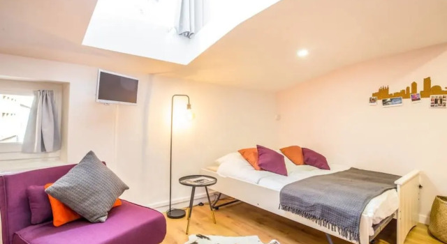 Clublord - Charming Little Cocoon in Vieux Lyon, Rezerwuj Hotel Hotele w Rhône z parkingiem, Parking