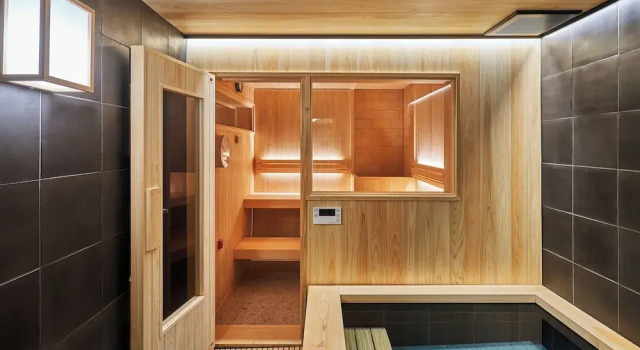 Izumigaya Craft Inn WARAKU, Boek Hotel Hotels in Tokai met parkeren, Parkeren