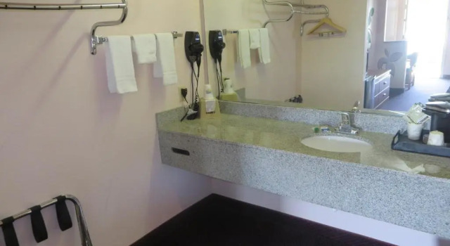 Scottish Inn & Suites Liberty, Boek Mini-hotel Mini-hotels in Liberty, Mini-hotel