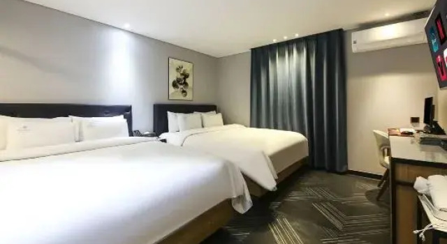 Номер Standard KAMA Hotel