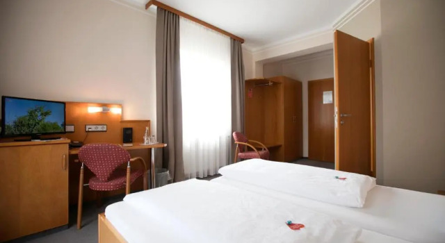 Семейный номер Standard Neumaiers Hirsch -Gasthof und Landhotel