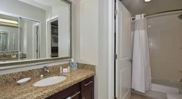Четырёхместный люкс Residence Inn Marriott Concord