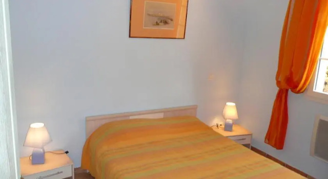 Villa Esparron du lac, Rezervovat Vila Hotely v Valensole Plateau s bazénem, Bazén