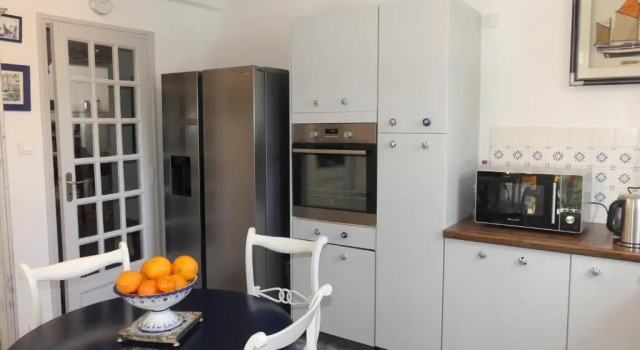 Коттедж Toki Eder chez Marisol, piscine chauffée, décoration soignée et océan à 15 minutes entre Bayonne et Hossegor