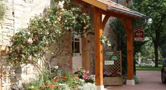 Gites de la Filaterie, Забронировать Отель Корматен Cote du Maconnais-Beaujolais, рядом с Eglise Saint-Martin