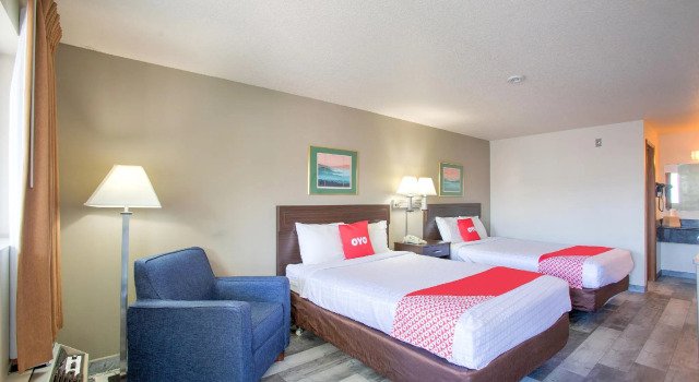 Четырёхместный номер Standard OYO Woodland Hotel and Suites
