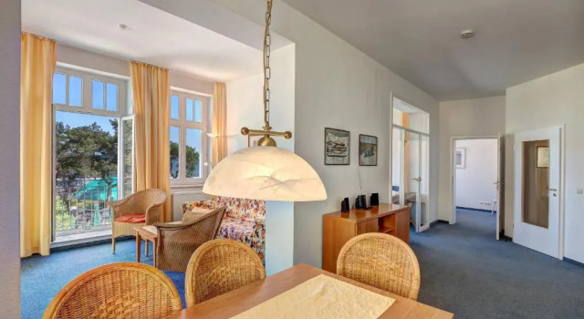 Апартаменты Haus Seeblick Hotel Garni & Ferienwohnungen