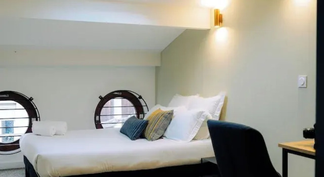 Номер Comfort Outsite Bordeaux - Work, Connect, Explore
