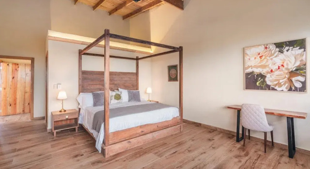 Mountain Views 11br 20 People Jarabacoa, Забронировать Отель Отели Харабакоа с парковкой, Парковка