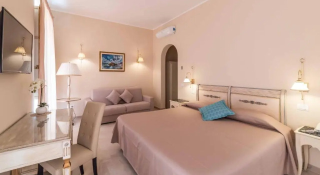 Полулюкс Hotel Casa Adele