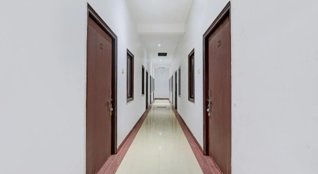 Collection O 84654 Hotel Raas