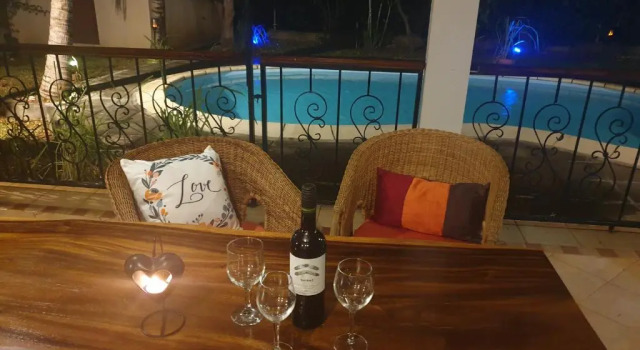Коттедж Villa - Sleeps 7 - Pool - Parking - Pets Ok