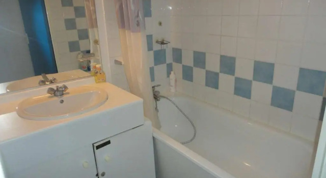 Appartement Le Grau-du-Roi, 2 pièces, 4 personnes - FR-1-250-216, Rezerwuj Apartament Hotele w Camargue z parkingiem, Parking