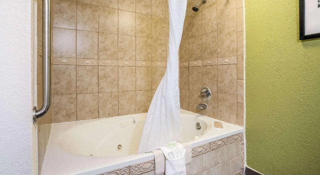 Двухместный люкс Sleep Inn & Suites Jacksonville near Camp Lejeune