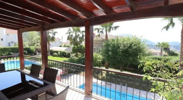 Вилла Villa FT04 by JoyLettings