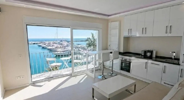 First line luxury Penthouse, Забронировать Апартаменты/квартира Отели Марбелья с парковкой, рядом с Casino Marbella, Парковка