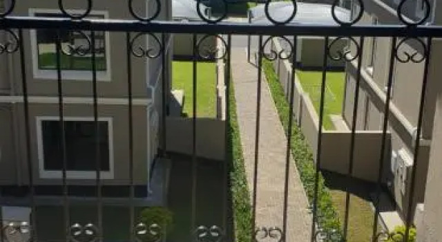 2Bed Luxury hotel apartment. Fourways