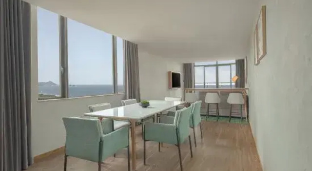 Семейный люкс с видом на море Element by Marriott Yangjiang Hailing Island