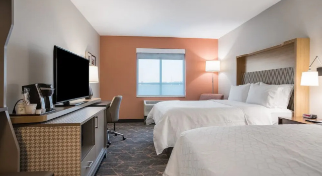 Четырёхместный номер Standard Holiday Inn Jackson NW - Airport Road by IHG