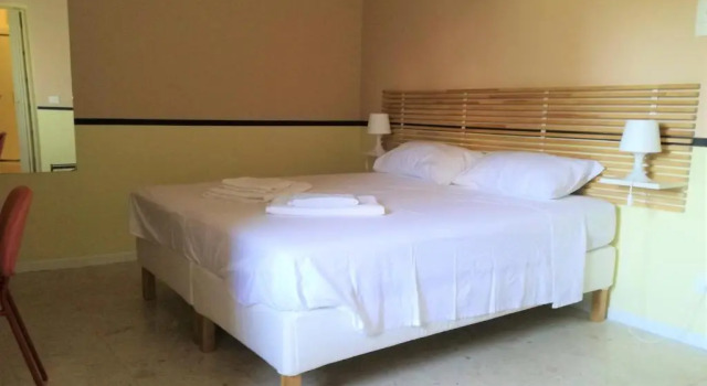Standard Doppel Zimmer MOKARTA B&B