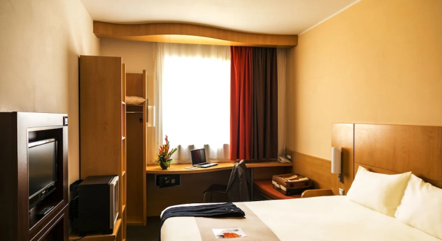 Camera Standard Ibis Malabo