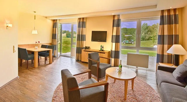 Полулюкс Golf & Resort Hotel Gut Heckenhof im Siegtal zwischen Bonn und Köln